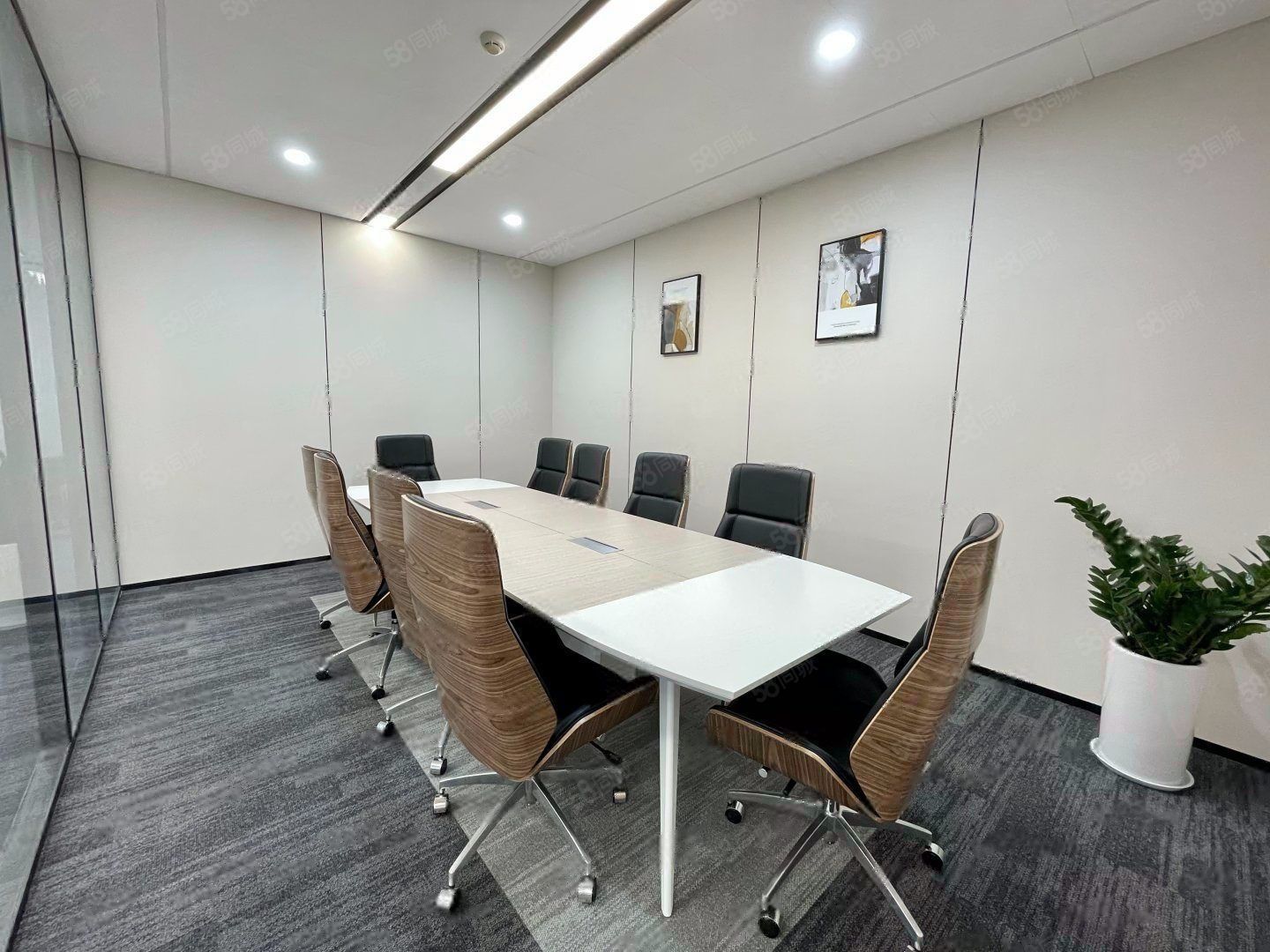 北京办公楼租赁信息，一流的办公家具，商务楼前台装饰精美