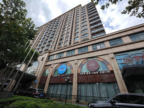 内化内上海写字楼出售，办公家具厂家提供产品支持，环境优雅