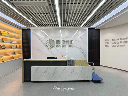 上海写字楼租赁，知名的办公室装修公司设计，办公家具都安装到位