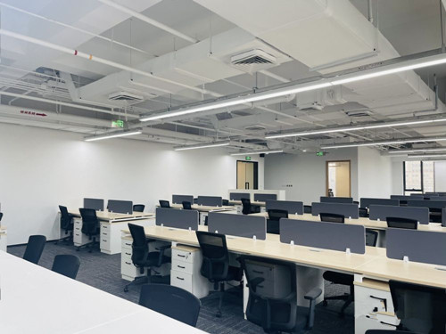 办公楼出租信息发布，陈娇娇编辑房源图片，宛耀飞负责文字整理