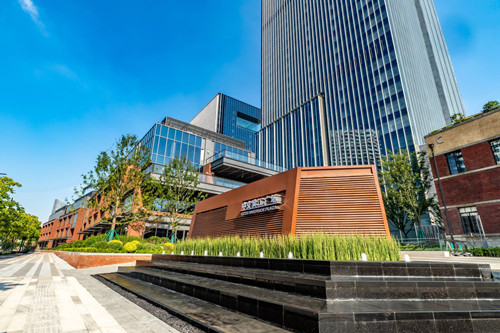 上海写字楼租售项目之中交滨江广场办公室公共区域图片