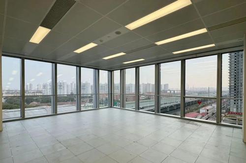 上海写字楼出租信息，前滩国际广场153至4200平米办公室面积随意选！