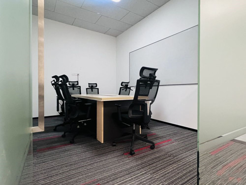 世纪大都会办公楼附近银行与上海办公房出租信息