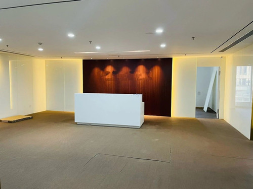 上海必屋客商业管理有限公司高调推荐612平米带装修办公室房源