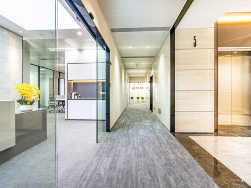 浦东世博写字楼出租，精装修带隔断，适合上海办公家具厂家使用