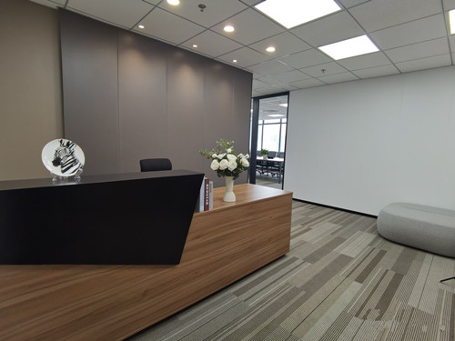 来福士广场招商，该上海写字楼出租房硬件先进，办公室装修好