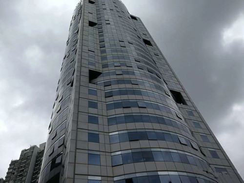 上海写字楼出售，中关村科技大厦整层办公室，旁边是房产交易中心