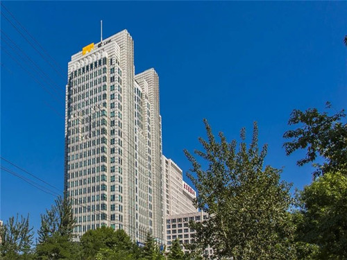 东二环高档北京写字楼出租，靠谱的办公家具厂家提供桌椅