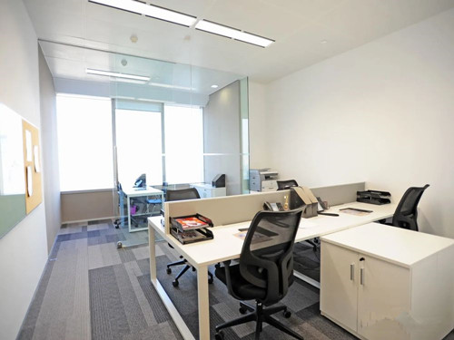 上海写字楼出租，会德丰国际广场小户型办公用房，装修带办公家具