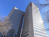 亮马河大厦在哪里，附近有什么景点？