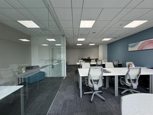 上海办公室出租信息，5a办公楼装潢标准，提供办公家具