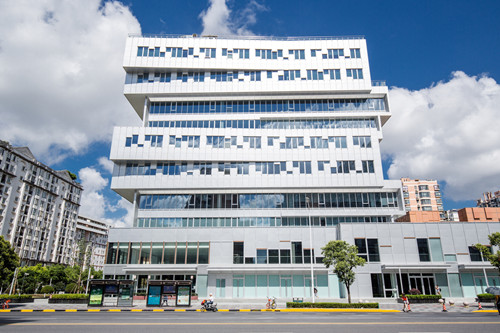 长宁区威宁路369号写字楼出租，150米至地铁2号线威宁路站